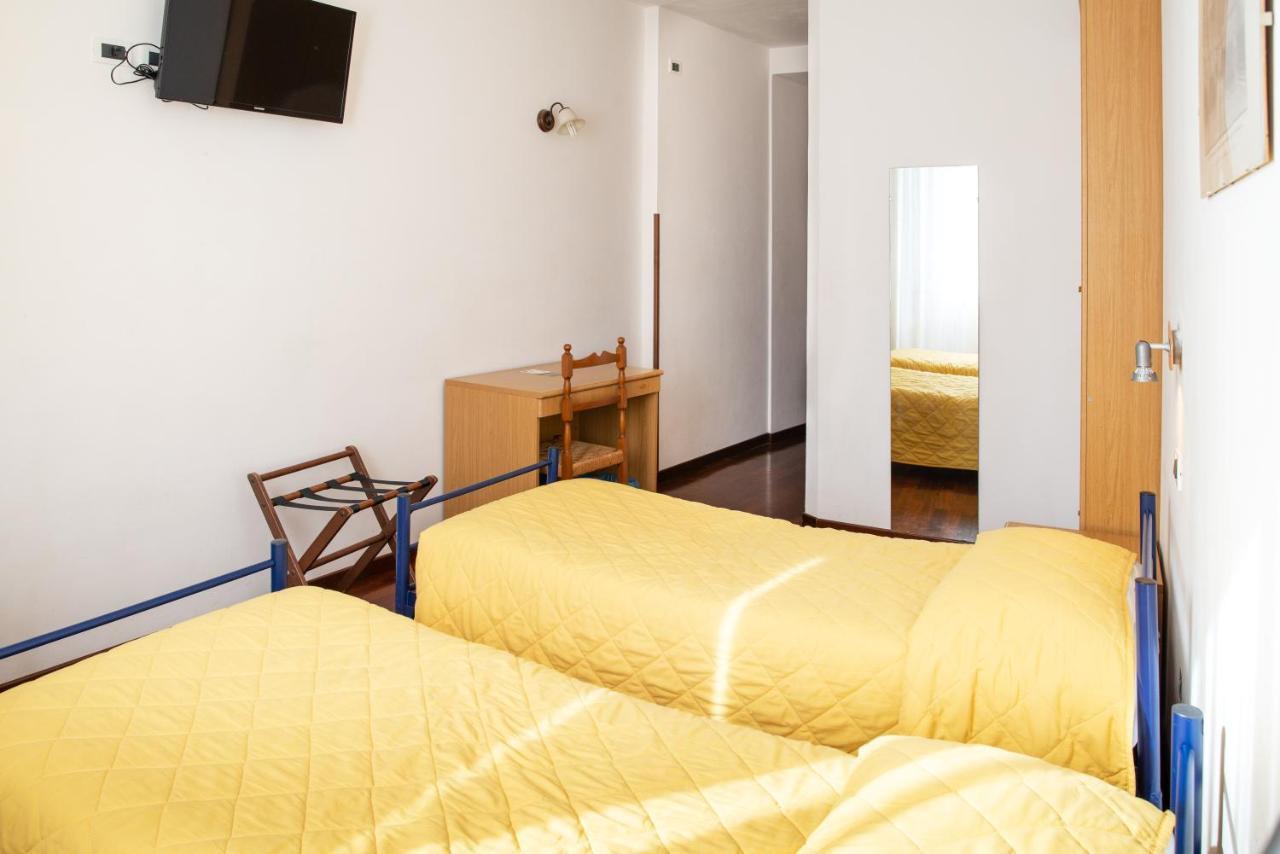 Arco Del Vento Hotel อัสซิซี ภายนอก รูปภาพ